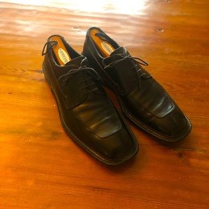 Salvatore Ferragamo shoes. Split toe. In great condition. Derby Oxford